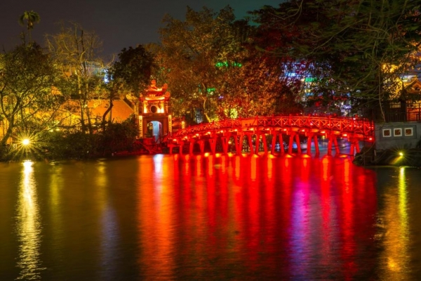 Hanoi Center Silk Hotel & Travel