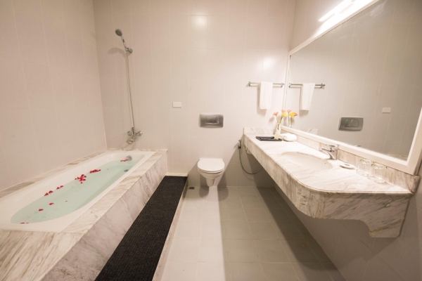 Hoa Binh Hotel Hanoi