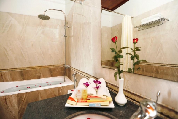 Hanoi Posh Boutique Hotel