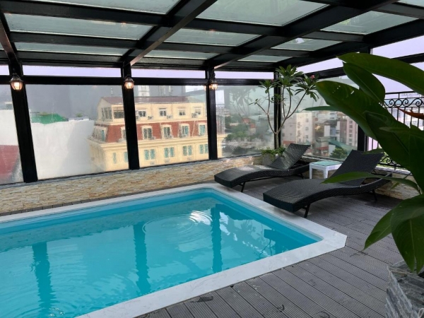 Skylark hotel
