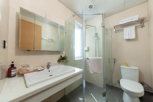 Golden Sunshine Villa Hotel and Travel