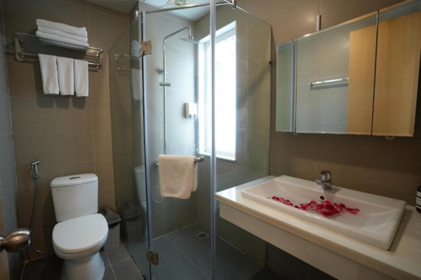 Golden Sunshine Villa Hotel and Travel