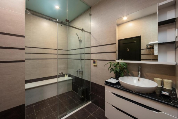 Imprerial Hotel Hanoi