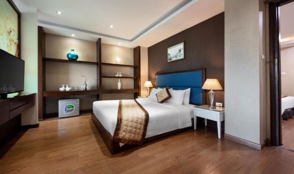 Skylark hotel