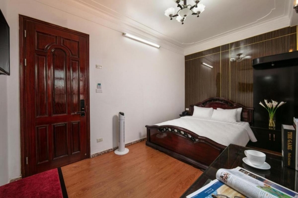 Little Diamond Hotel