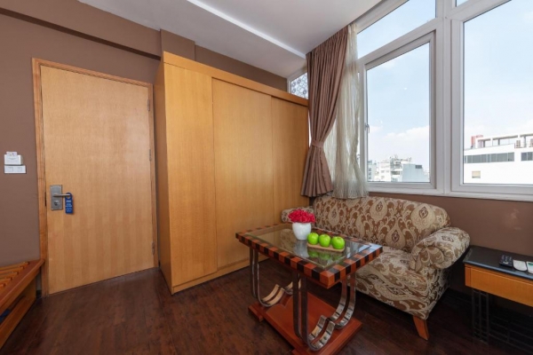 Golden Sunshine Villa Hotel and Travel