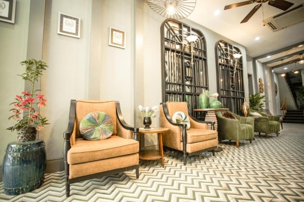 Hanoi Center Silk Hotel & Travel