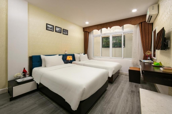 Dream Central Hotel