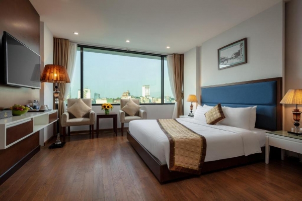 Skylark hotel