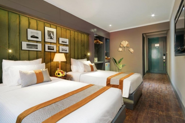Hanoi Center Silk Hotel & Travel
