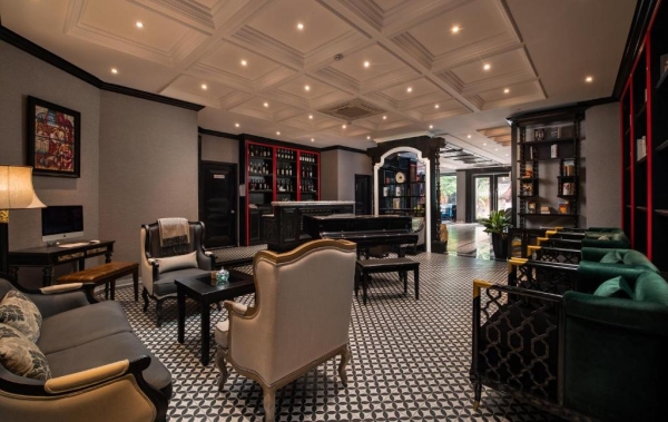 Acoustic Hotel & Spa