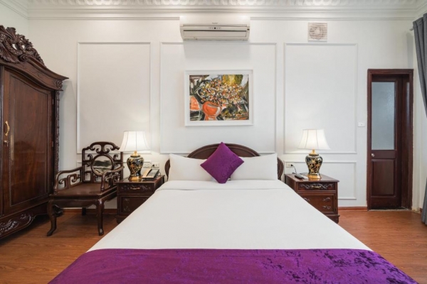 Hanoi Little Town Hotel