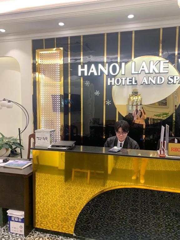 Lake View Hotel & Travel
