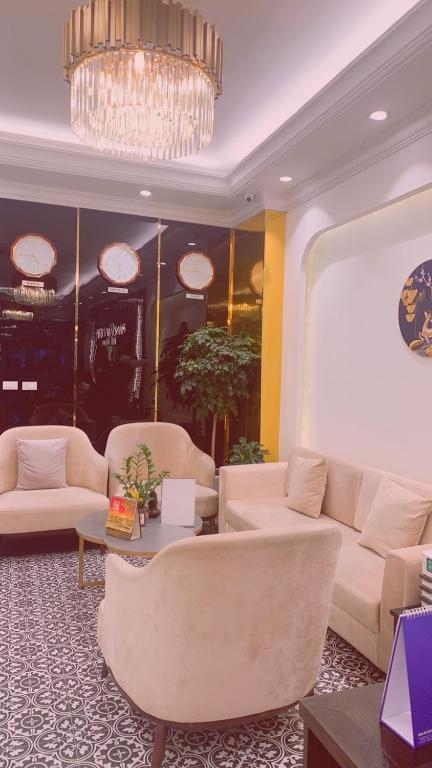 Lake View Hotel & Travel