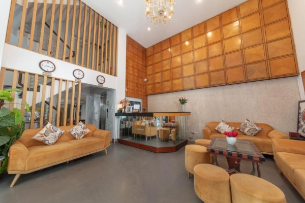 Golden Sunshine Villa Hotel and Travel