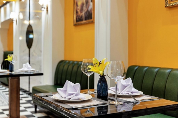 Minerva church Hotel