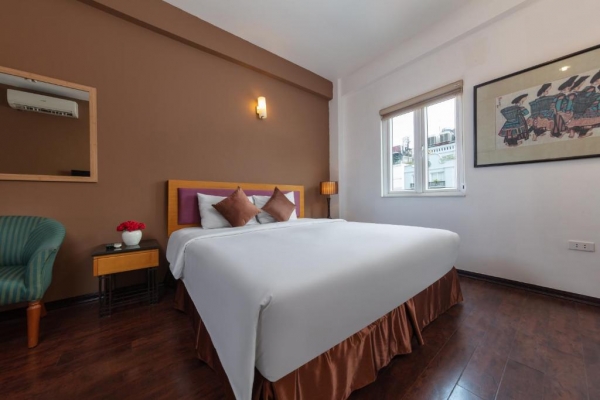 Golden Sunshine Villa Hotel and Travel