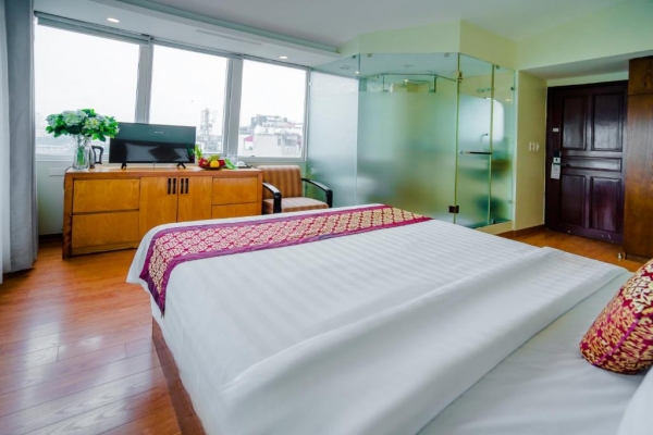 Lake View Hotel & Travel