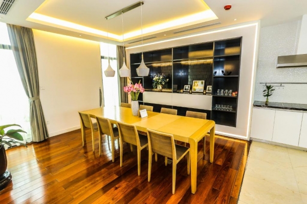 Hnc premier hotel & residences