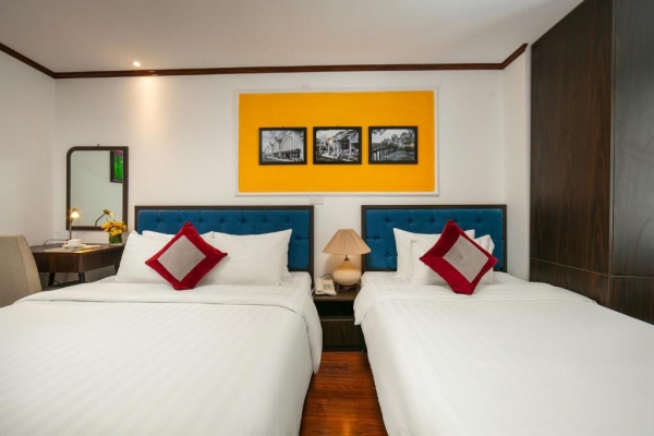 Hanoi Center Silk Hotel & Travel