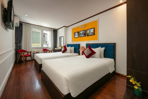 Hanoi Center Silk Hotel & Travel