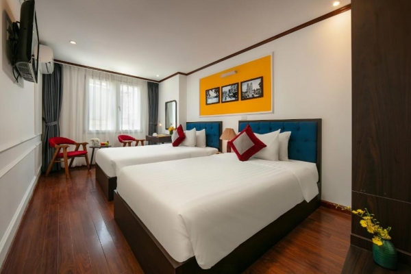 Hanoi Center Silk Hotel & Travel