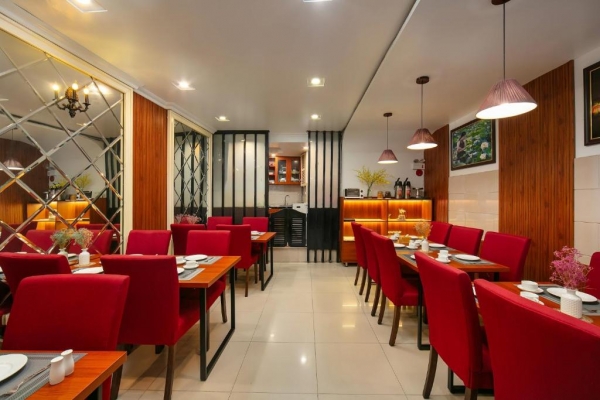 Hanoi Center Silk Hotel & Travel