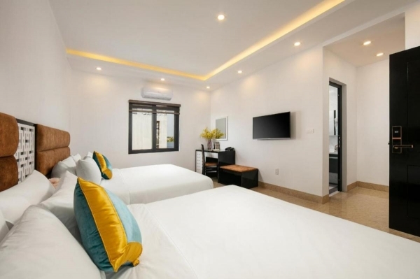 Tuan chau Kingly Villa