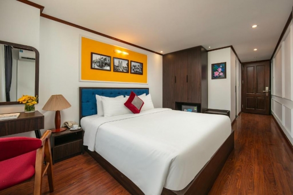 Hanoi Center Silk Hotel & Travel