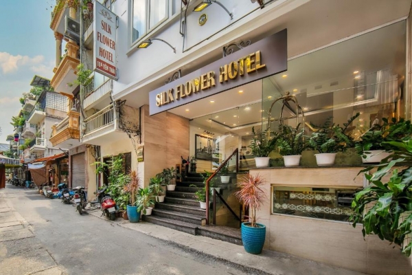 Hanoi Center Silk Hotel & Travel