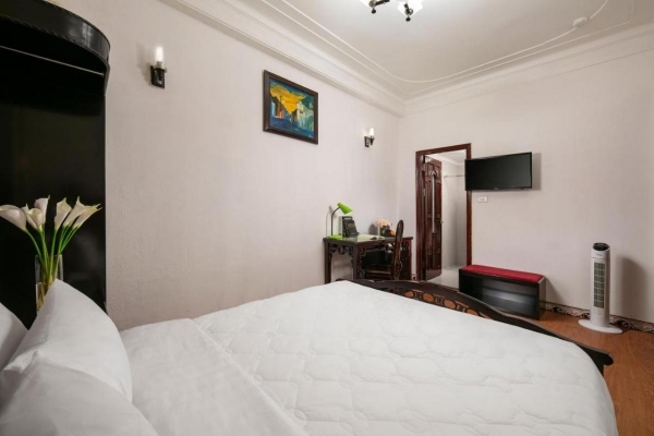 Little Diamond Hotel