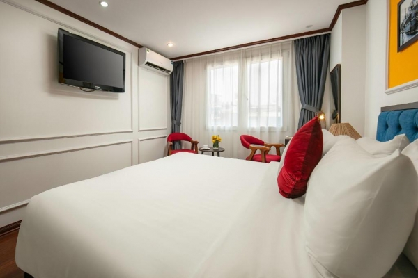 Hanoi Center Silk Hotel & Travel