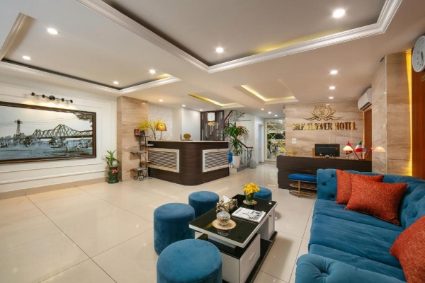 Hanoi Center Silk Hotel & Travel